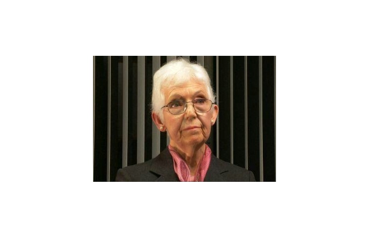 Elizabeth Munisoglu